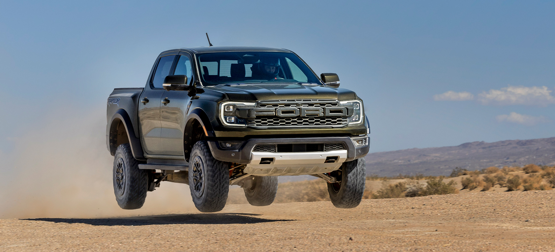 THE ALL-NEW 2024 FORD RANGER RAPTOR IS READY TO DOMINATE IN THE DIRT 