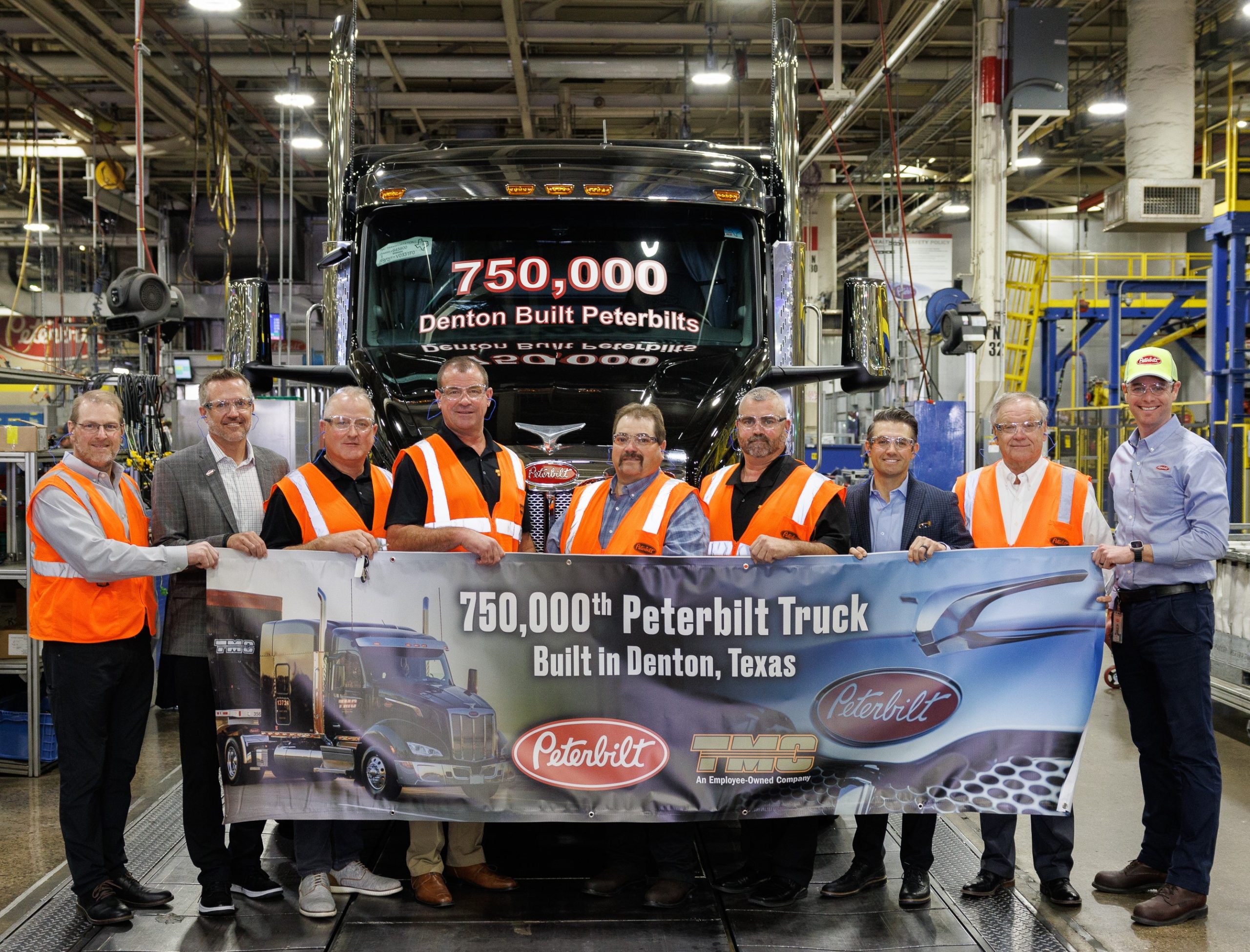 Peterbilt Celebrates the Production of its 750,000th Truck at the Denton Manufacturing Facility