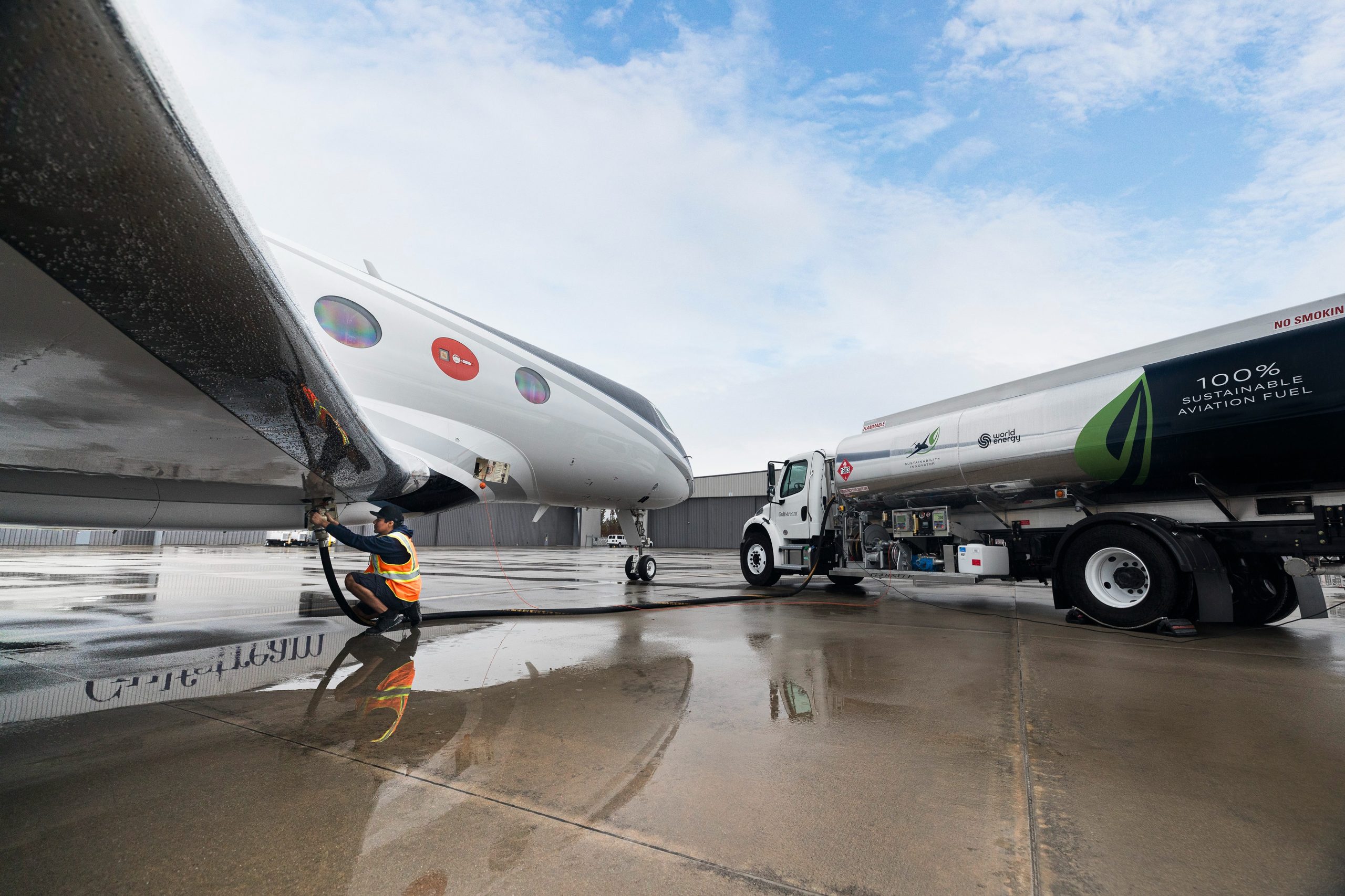 GULFSTREAM COMPLETES WORLD’S FIRST TRANS-ATLANTIC FLIGHT ON 100% SUSTAINABLE AVIATION FUEL