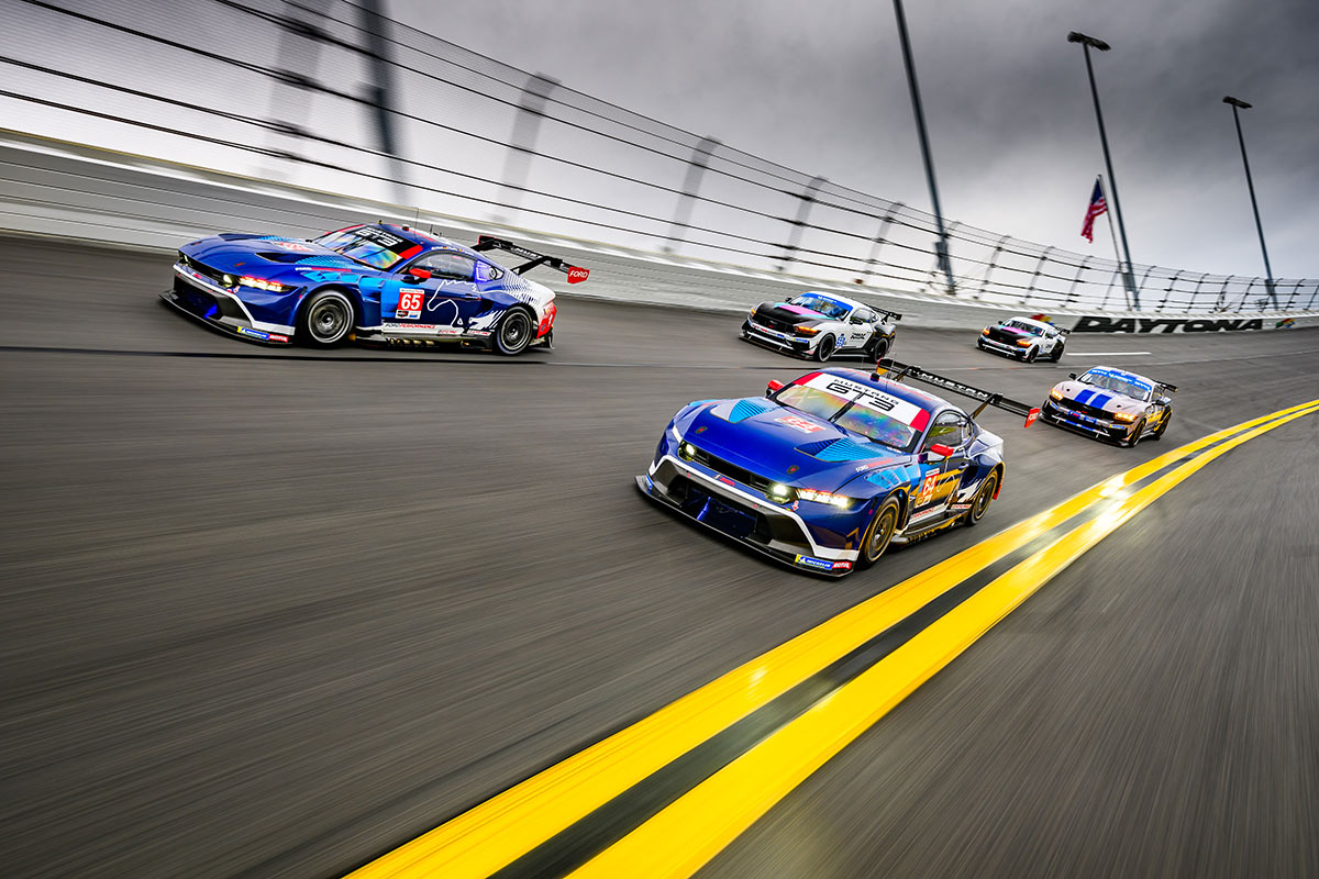 ALL-NEW FORD MUSTANG GT3 AND GT4 RACE CARS TO COMPETE AT DAYTONA